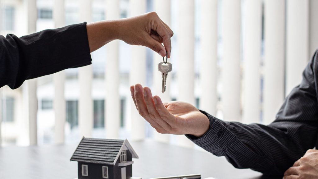 Qué impuestos por vender un piso debes pagar este año y cómo calcularlos